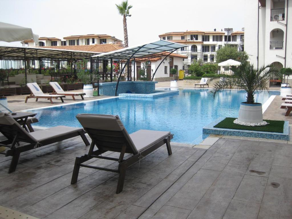Sarafovo D&V Apartments بورغاس المظهر الخارجي الصورة