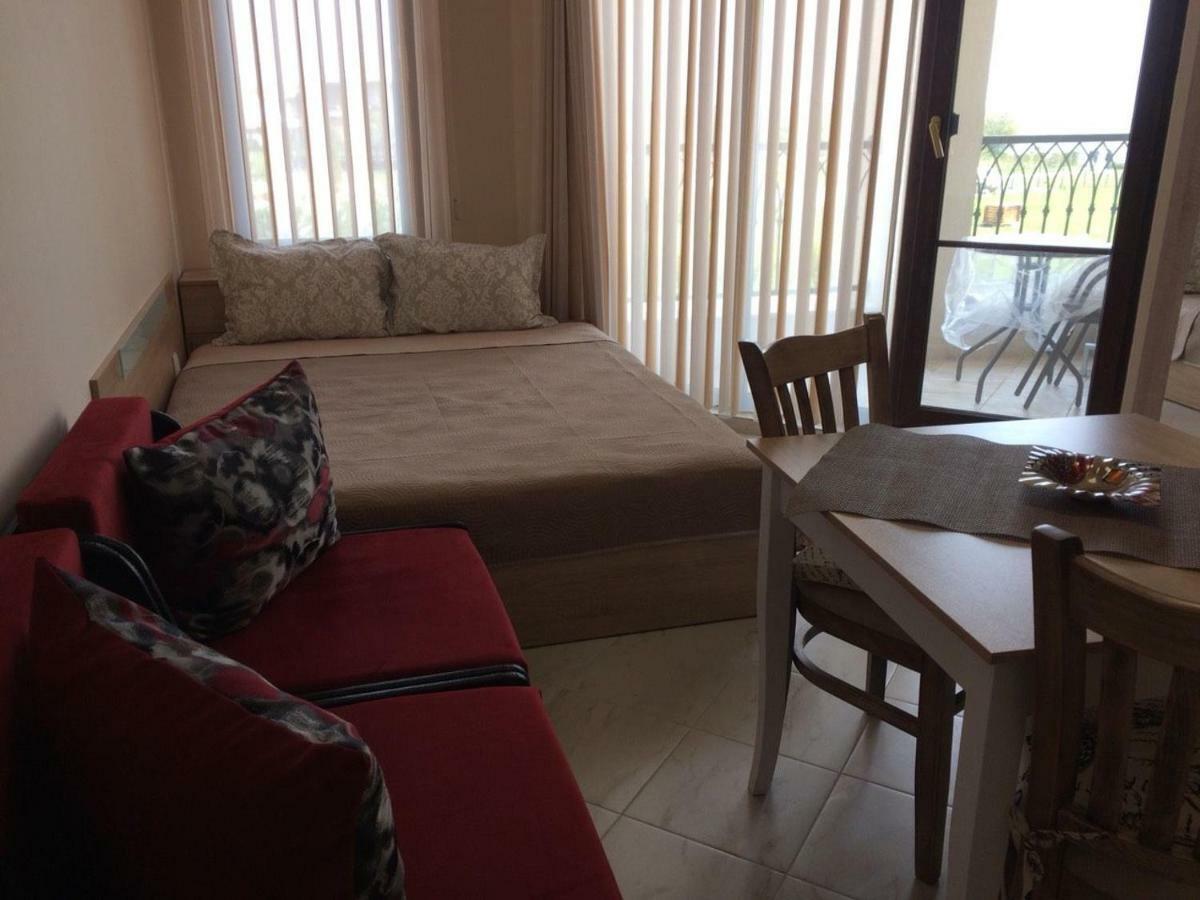 Sarafovo D&V Apartments بورغاس المظهر الخارجي الصورة