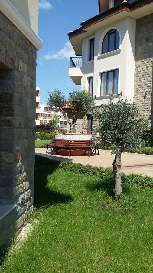 Sarafovo D&V Apartments بورغاس المظهر الخارجي الصورة