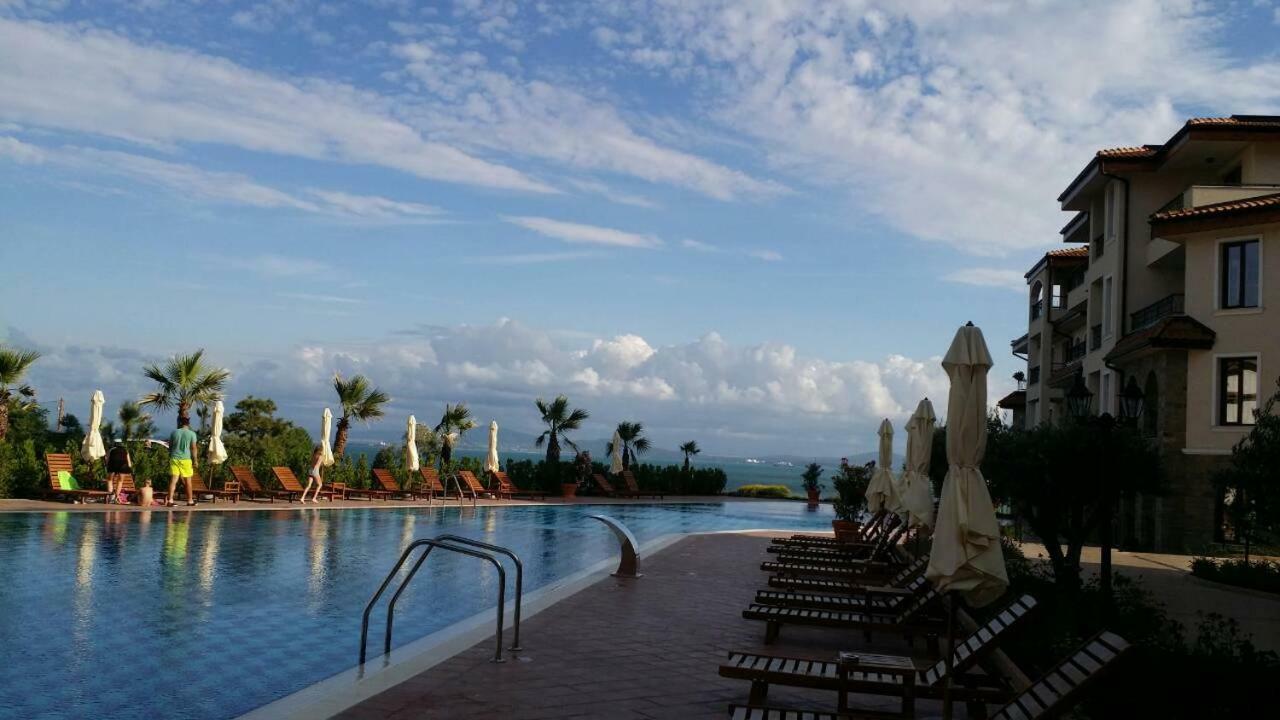 Sarafovo D&V Apartments بورغاس المظهر الخارجي الصورة